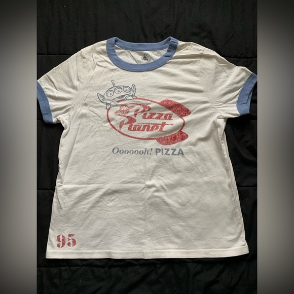 TOY STORY PIZZA PLANET DISNEY PARKS TSHIRT IN MEDIUM WORN JUST ONCE LIKE NEW NEW - Picture 3 of 3